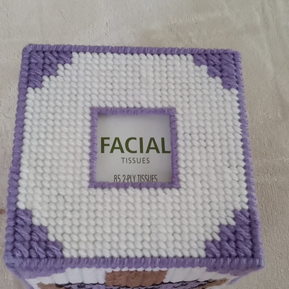 Cross tissue box cover - Picture 3 of 3